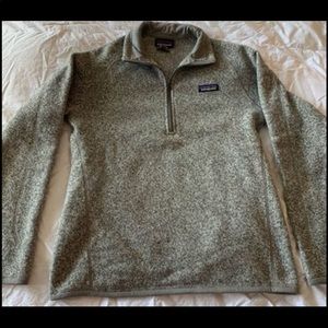 Women’s Patagonia pullover